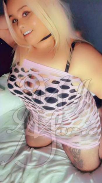 Milk Marie, 26  female escort, Worcester