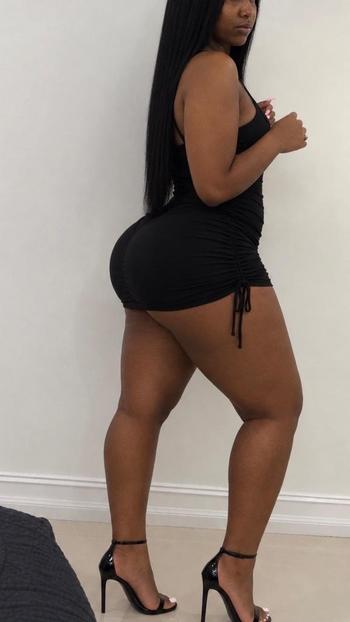 Lisa, 27  female escort, Worcester