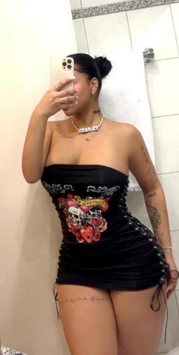 Michell, 28  female escort, Worcester